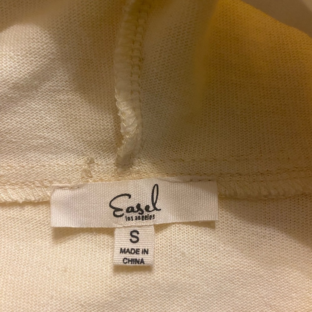 easel Cream Hooded Sleeveless Ruffled Sweatshirt - Picture 7 of 8